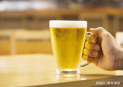一喝啤酒就上廁所與最后上廁所的人，哪個更健康？解讀酒精飲料的真實影響
